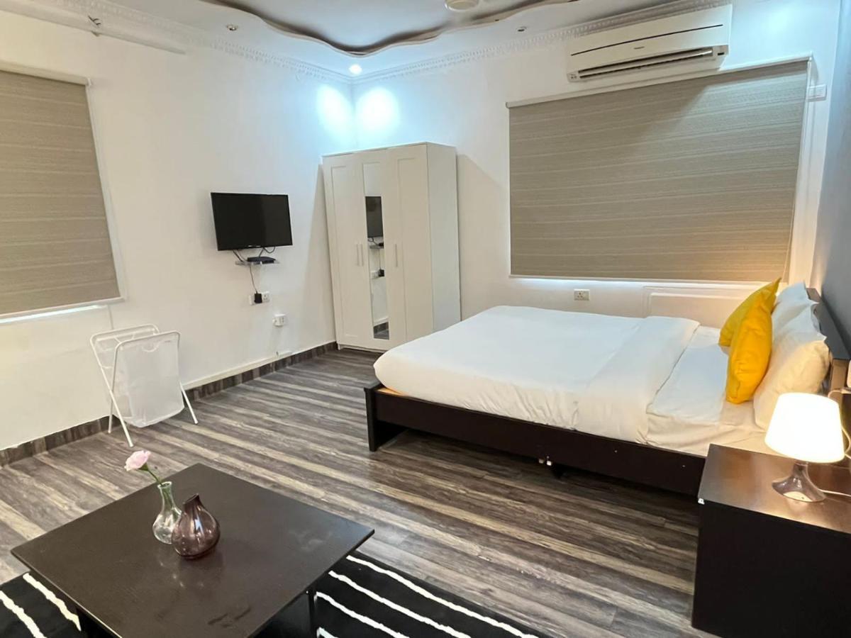 Bedchambers Serviced Apartments, Hajdarabad Zewnętrze zdjęcie